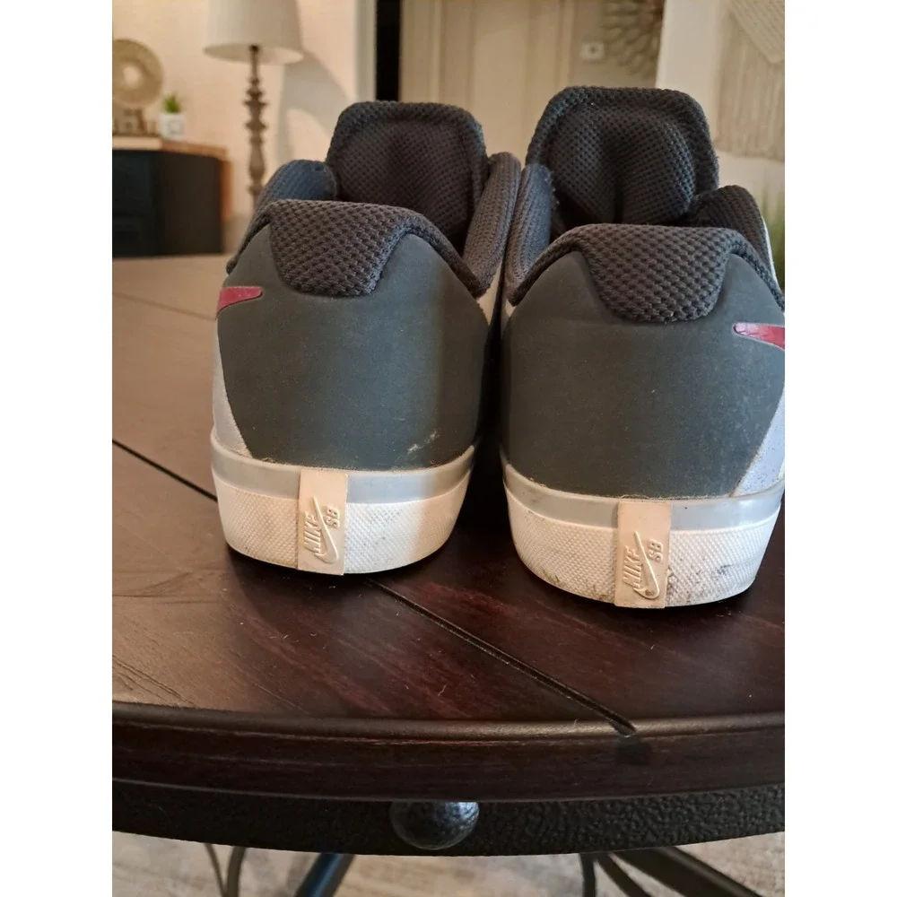 Size 6.5Y - Nike Paul Rodriguez Citadel LR SB Wolf Grey Gym Red‎